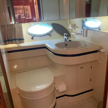 Luna Bateau-hôtel Badalona